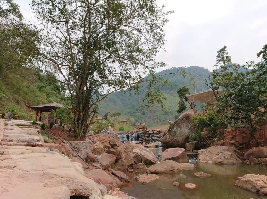 Vặt Hồng Pagoda